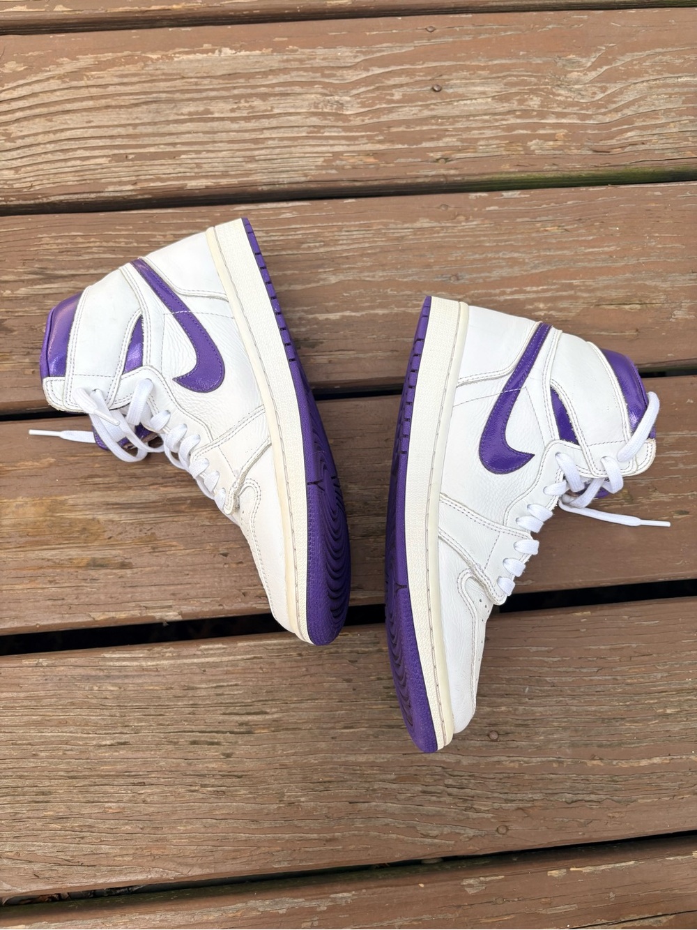 Nike Air Jordan 1 High OG “Court Purple” (Women’s) – Size 8 - Picture 4 of 7